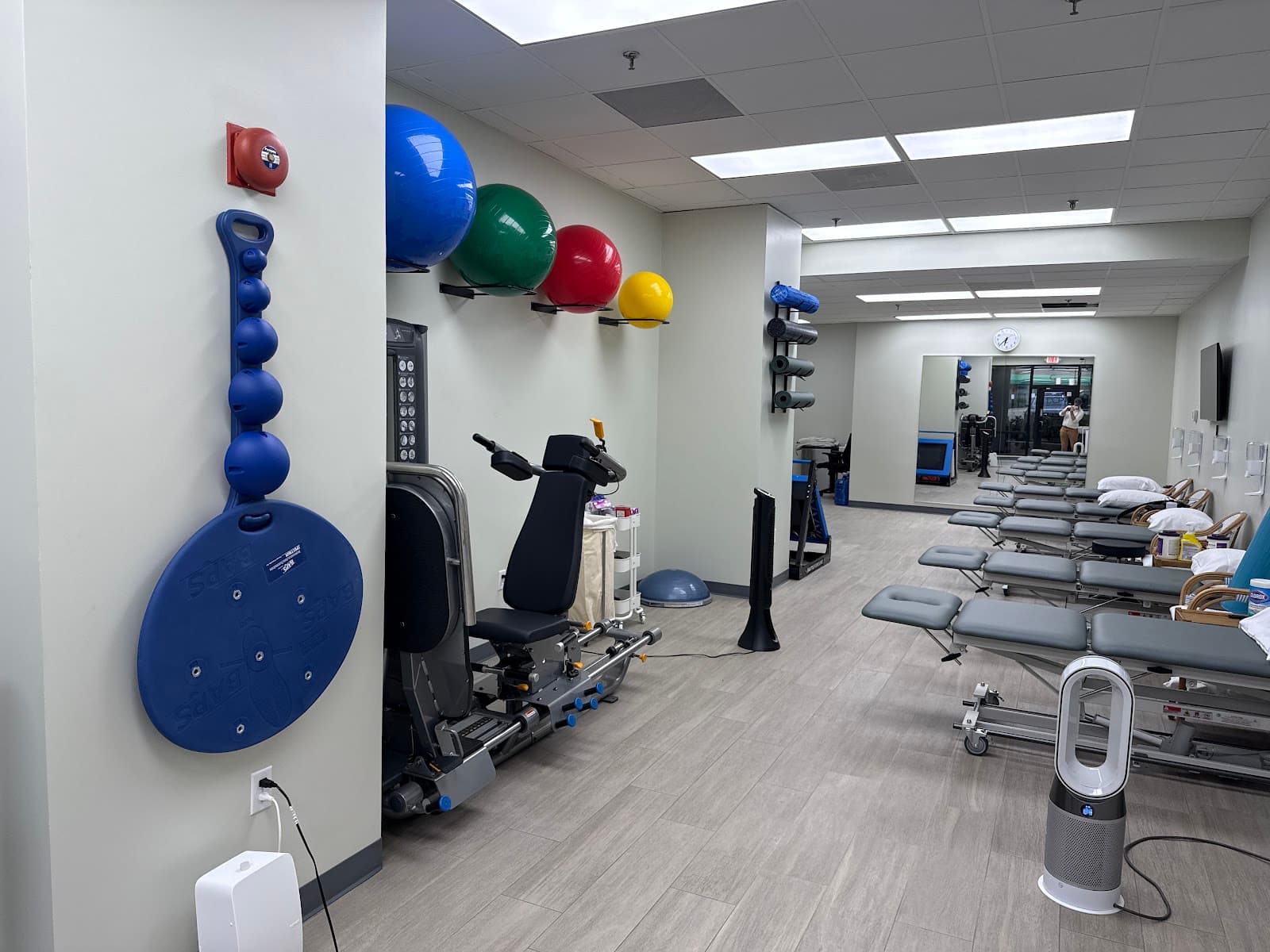 District Physical Therapy clinic — Cervicalgia treatment in Washington DC and Bethesda