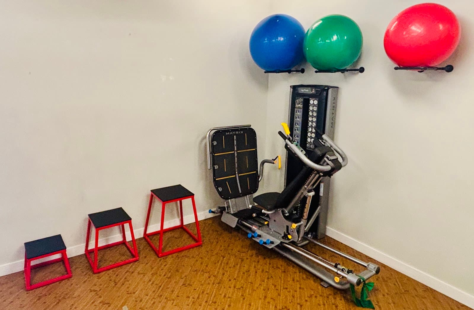 District Physical Therapy clinic — Hip pain treatment in Washington DC and Bethesda